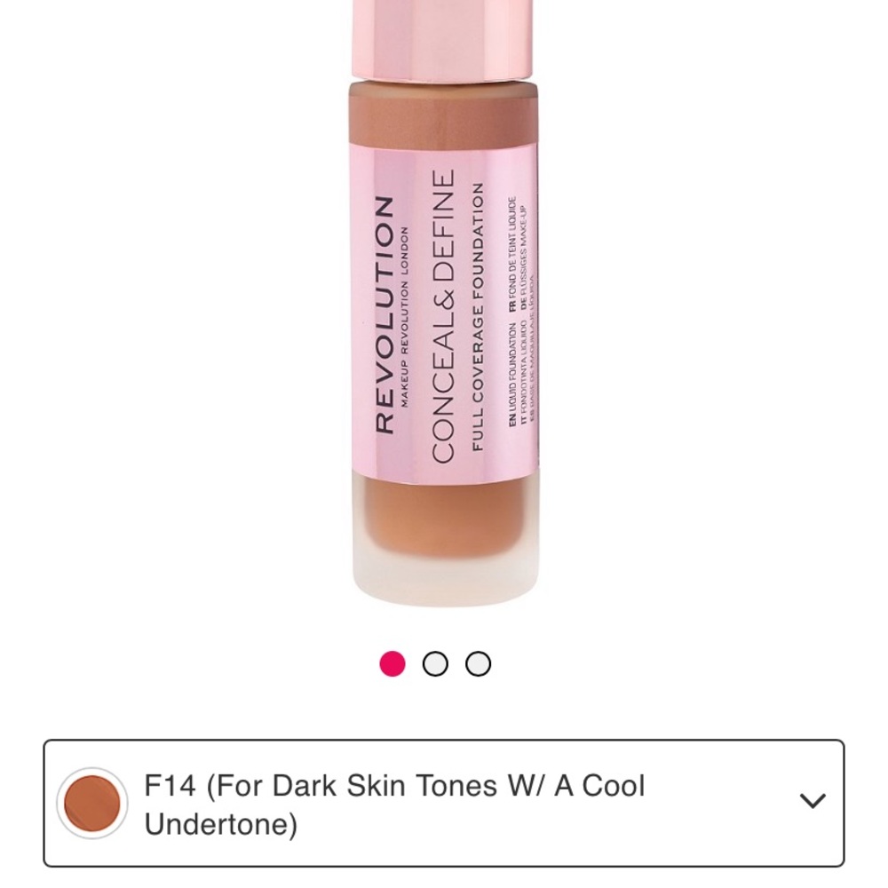 Makeup Revolution Conceal & Define Foundation f14
